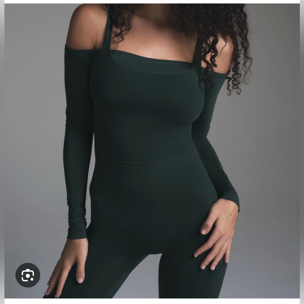 NWT Skims Smoothing Seamless Catsuit Color  Cypress Small